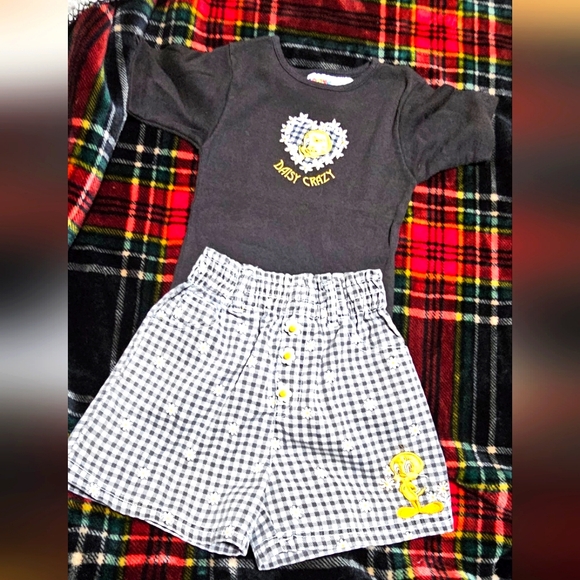 Rare! Looney Tunes Tweety outfit